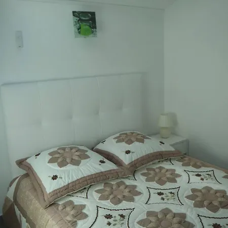 3 Pces Mez 40m2 + Terrasse 5m2 Ref 4042 Апартаменты *